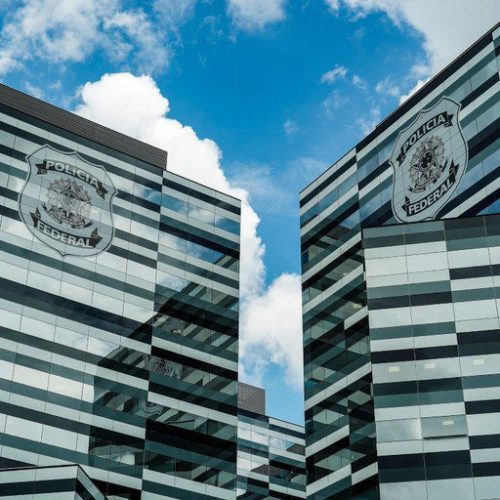 PF publica edital de concurso com 1.000 vagas para cargos policiais