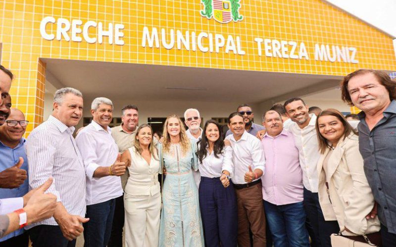 Governo Federal entrega creche que teve obra retomada no Novo PAC