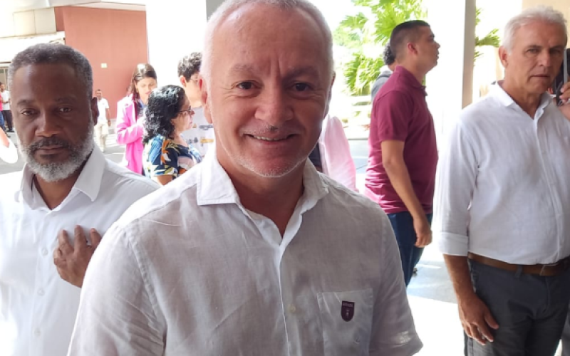 Bobô defende empréstimos solicitados pelo governador: ‘Projeta a Bahia para o futuro’