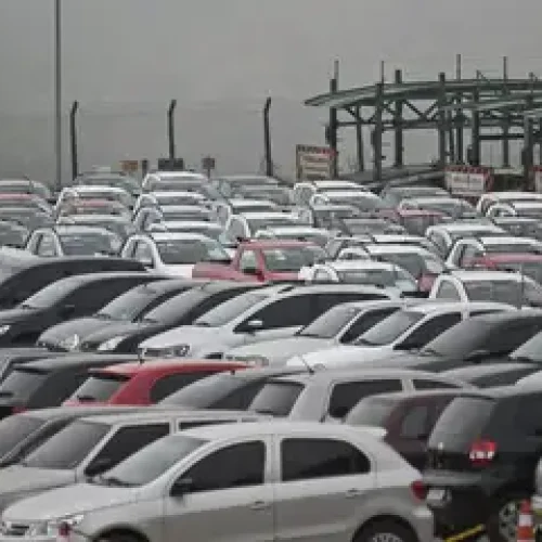 Venda de veículos novos no país sobe 15% até maio