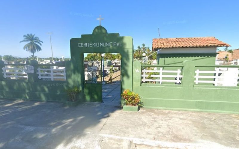 Coveiro é atacado com facão pela companheira enquanto trabalhava em cemitério na Bahia