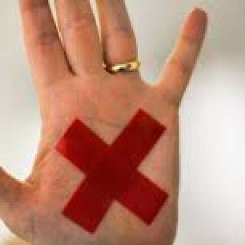 Prisão de até dois anos para quem fizer denuncia falsa contra o cônjuge