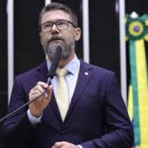 Deputado propõe acabar com feriados no Brasil