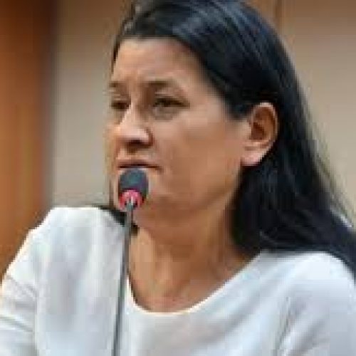 Secretária de Jerônimo é multada em R$ 1,7 milhão por irregularidade em merenda escolar