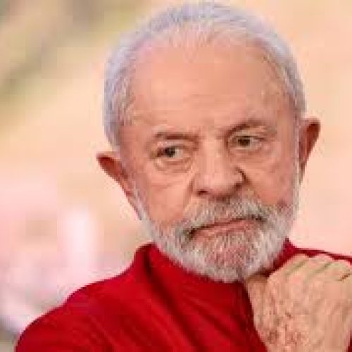 O governo Lula iniciou a cobrança de R$ 478,9 milhões pagos indevidamente