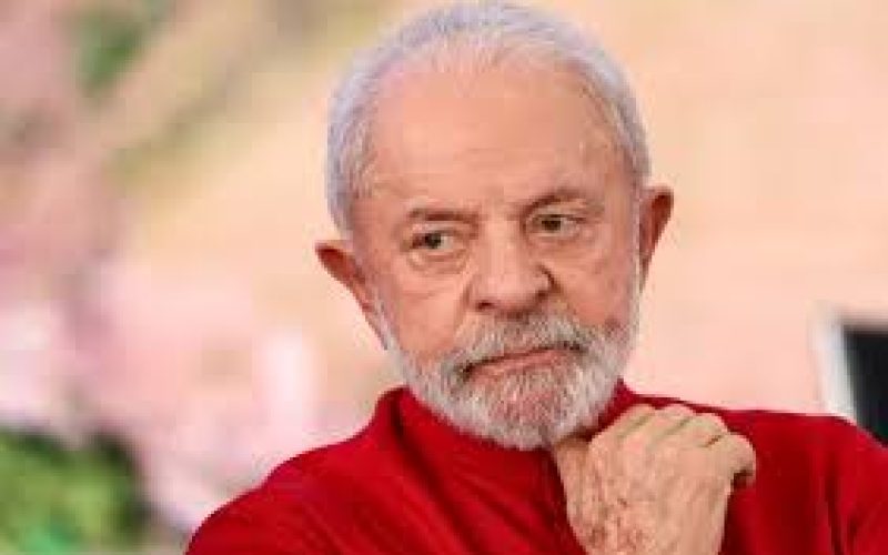 O governo Lula iniciou a cobrança de R$ 478,9 milhões pagos indevidamente