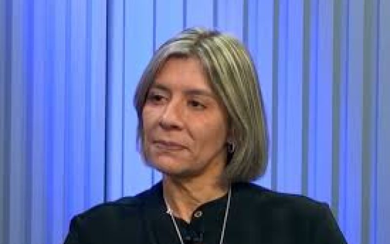 Justiça afasta delegada suspeita de envolvimento com tráfico de drogas