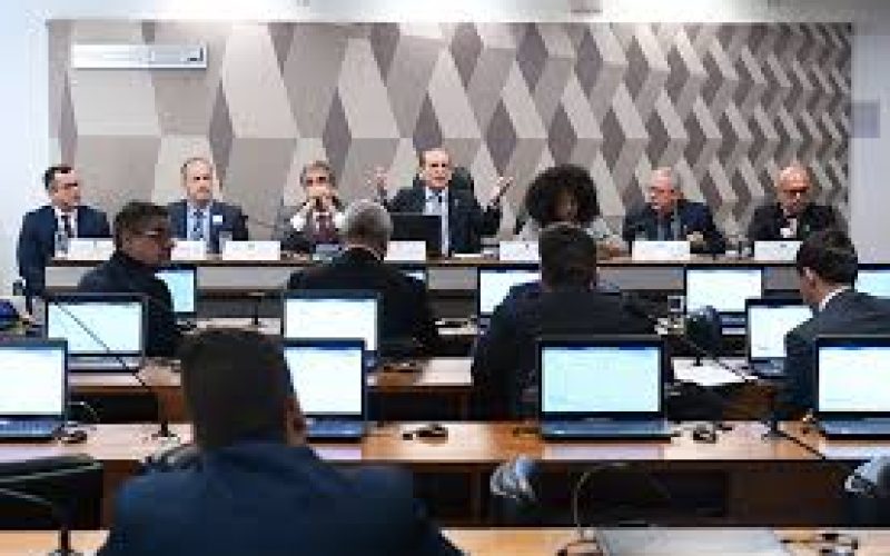 Senado: Redução da maioridade penal deve voltar aos debates