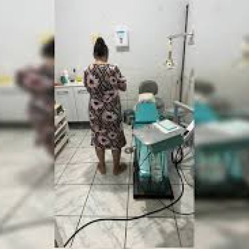 Falsa dentista presa