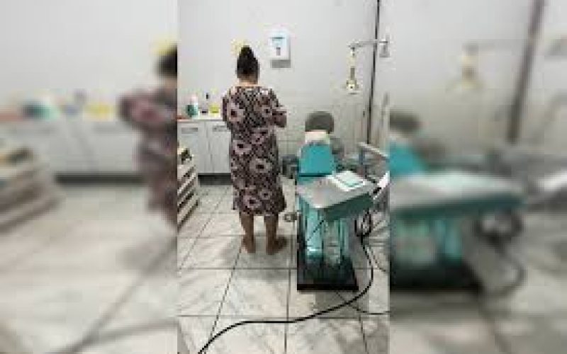 Falsa dentista presa