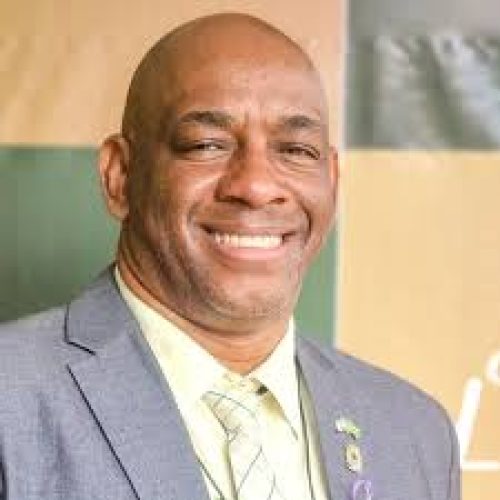 Coluna Vip: Parabéns Serjão