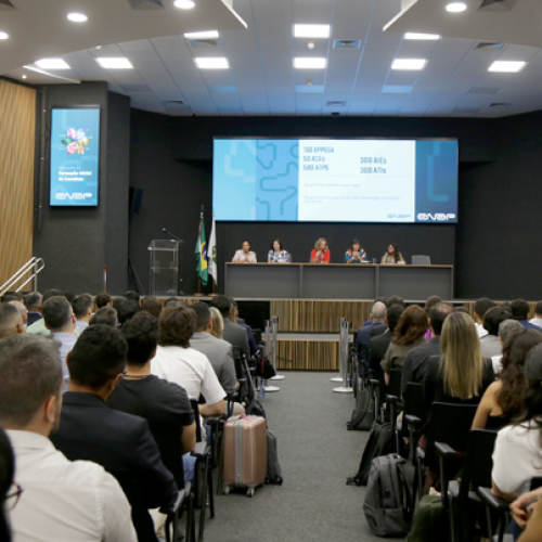 Aprovados do Concurso Nacional Unificado participam de curso de formação