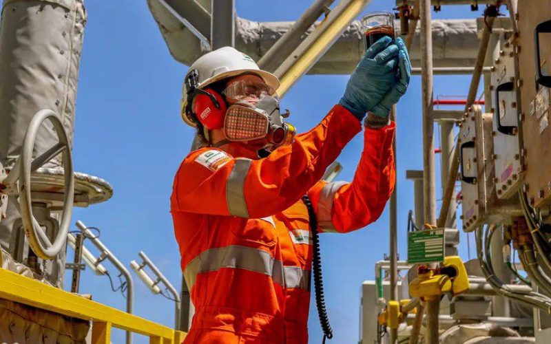 Produção de gás natural nos campos do pré-sal aumenta 15% em um ano; petróleo cresce 8%