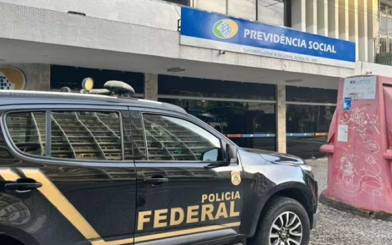 Farra bilionária no INSS: Dinheiro de aposentados bancou mansões, imóveis de luxo e viagens
