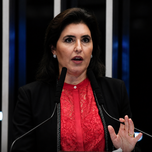 Simone Tebet ganha força como possível indicação ao STF após impasse com Jorge Messias