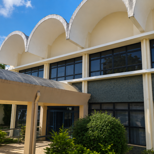 Denúncia aponta possível pedido de votos dentro do Colégio Modelo Luís Eduardo Magalhães