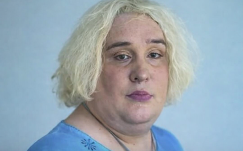 Justiça no Canadá nega indenização a mulher trans que processou salão por recusa em fazer depilação