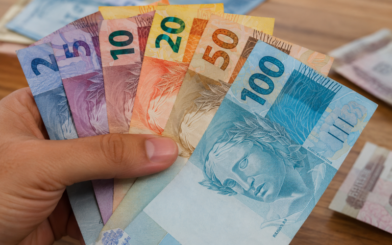 Banco Central confirma retirada gradual de cédulas antigas, mas não o fim do dinheiro em papel
