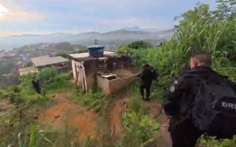 Menina é estuprada no Rio por sete pessoas após ordem do ‘tribunal do tráfico’, diz polícia