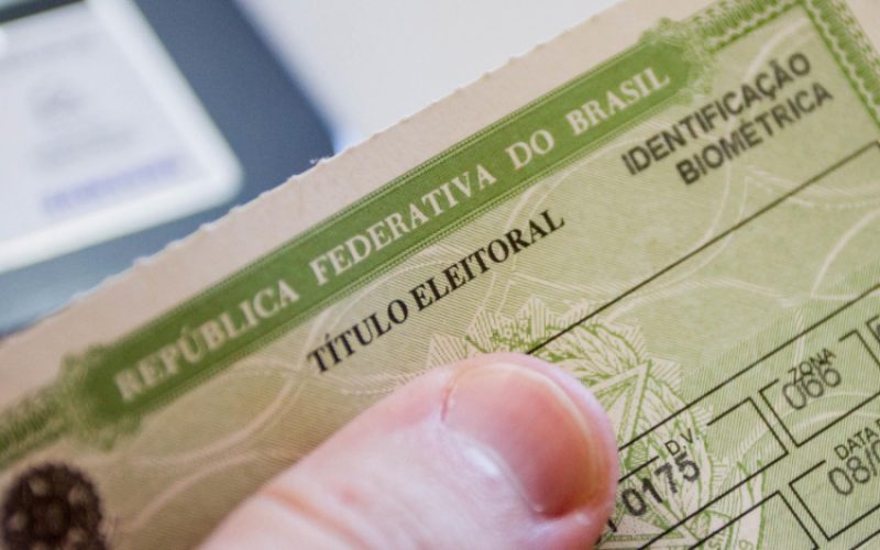 Processo de alistamento eleitoral para jovens de 16 anos