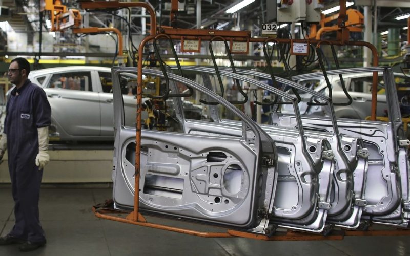 Produção industrial caiu 0,6% em novembro de 2024