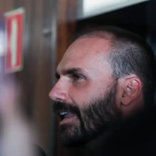 Conselho de Ética da Câmara vai analisar situação de Eduardo Bolsonaro