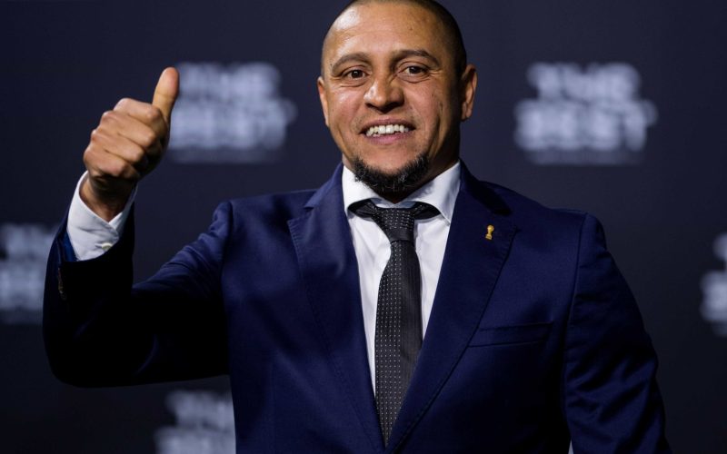 Roberto Carlos nega estar morando no CT do Real Madrid e pode acionar TV espanhola na Justiça