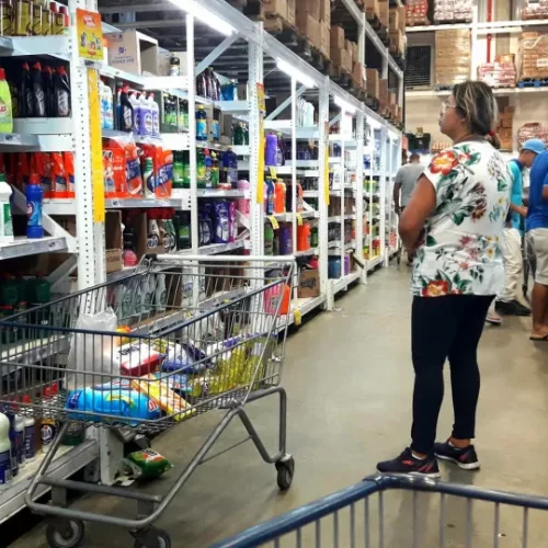 Consumo dos brasileiros cresce 2,63% no primeiro semestre