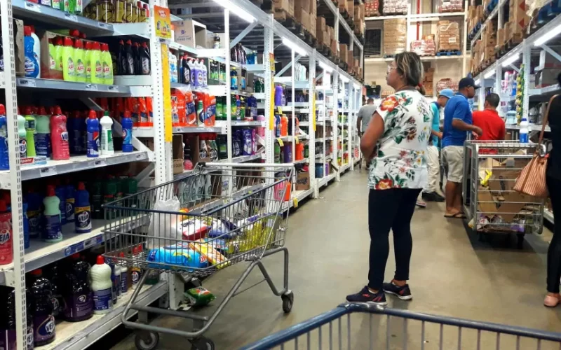 Consumo dos brasileiros cresce 2,63% no primeiro semestre