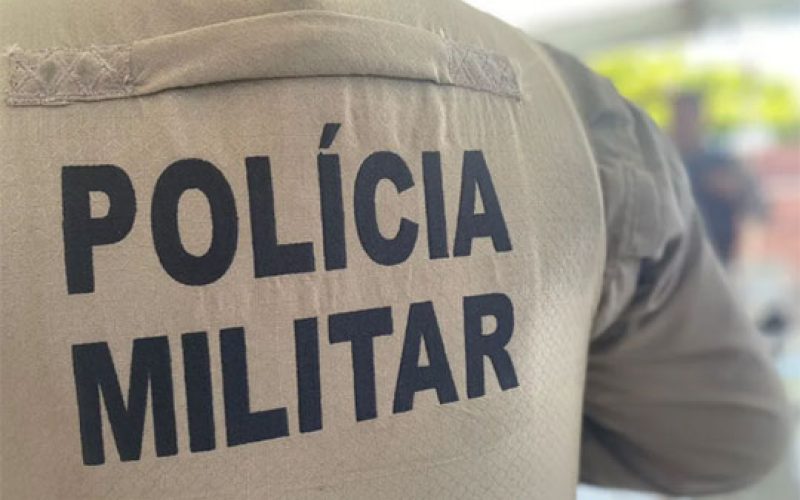 Adolescente é agredida com golpes de facão e ameaçada de morte pelo pai ao cobrar pensão em Coité; suspeito foi preso