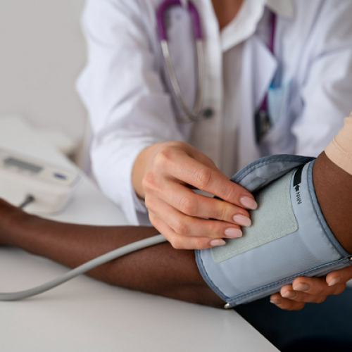 Aproximadamente 80% das mulheres desenvolvem hipertensão arterial após a menopausa