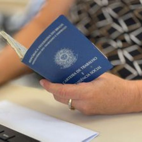 IBGE: desemprego no trimestre encerrado em junho é o menor da série histórica