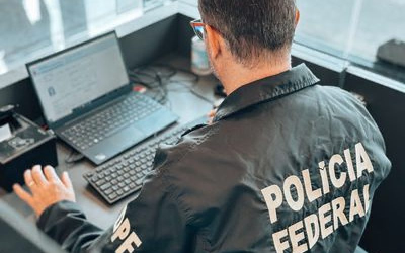 PF atua contra crimes de ódio e de cunho racista praticados pela internet