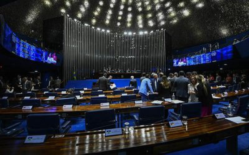 Contra adultização: projeto para proteger crianças e adolescentes no ambiente digital vai a sanção de Lula