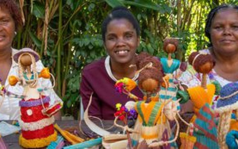 Ministério das Mulheres destina R$ 8 milhões para projetos de artesãs, costureiras e quilombolas