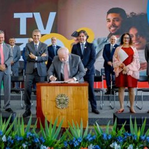 EBC participa da construção da TV 3.0 e celebra decreto assinado por Lula