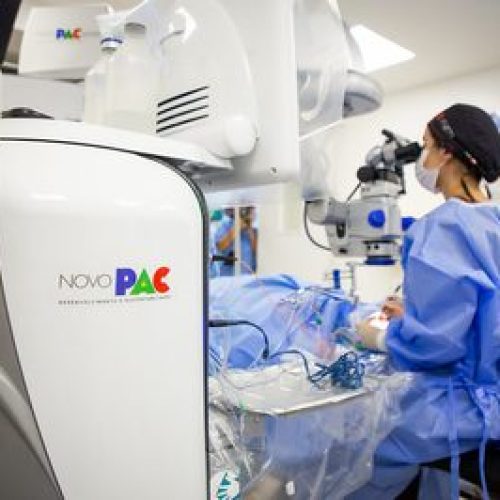 Governo amplia acesso à radioterapia no SUS e entrega 3,3 mil veículos. Acompanhe