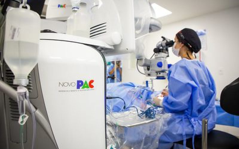 Governo amplia acesso à radioterapia no SUS e entrega 3,3 mil veículos. Acompanhe