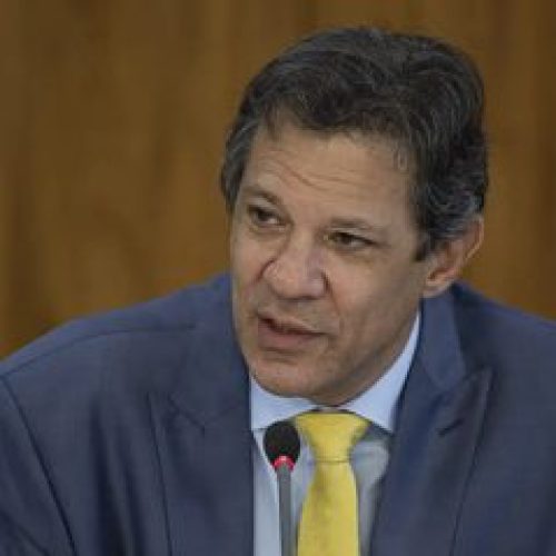 Haddad diz que tarifaço vai machucar um pouco, mas Brasil tem solidez para enfrentar