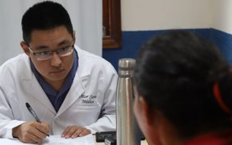 Mais Médicos: 1.500 profissionais chegam a 987 municípios e 23 distritos indígenas